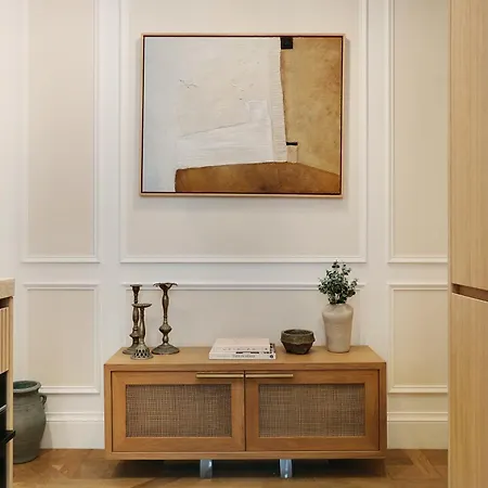 Thelander - Serviced In Louvre Apartment *