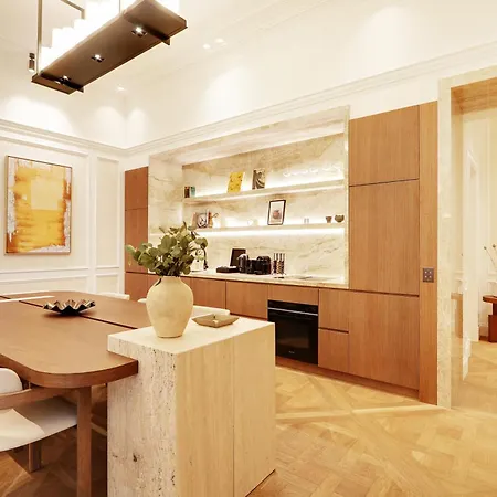 Thelander - Serviced In Louvre Apartment